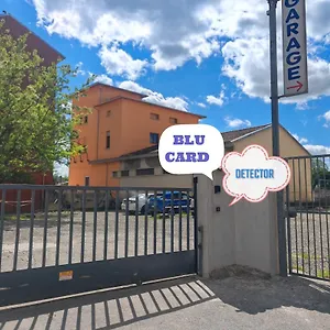 Express Traveller's Iii Front Station Fs Parking Privato Апартаменты